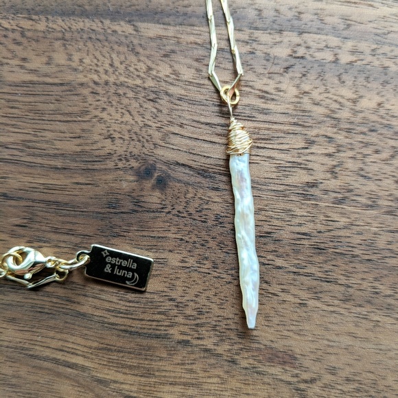 🌟LAST 1🌟Boutique Pearl Wand Gold-Plated Boho Necklace - Picture 2 of 5